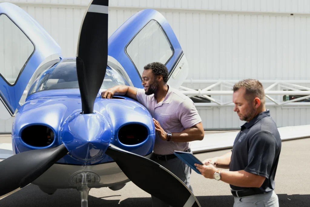 Cirrus aircraft training and preflight support at Cirrus Knoxville