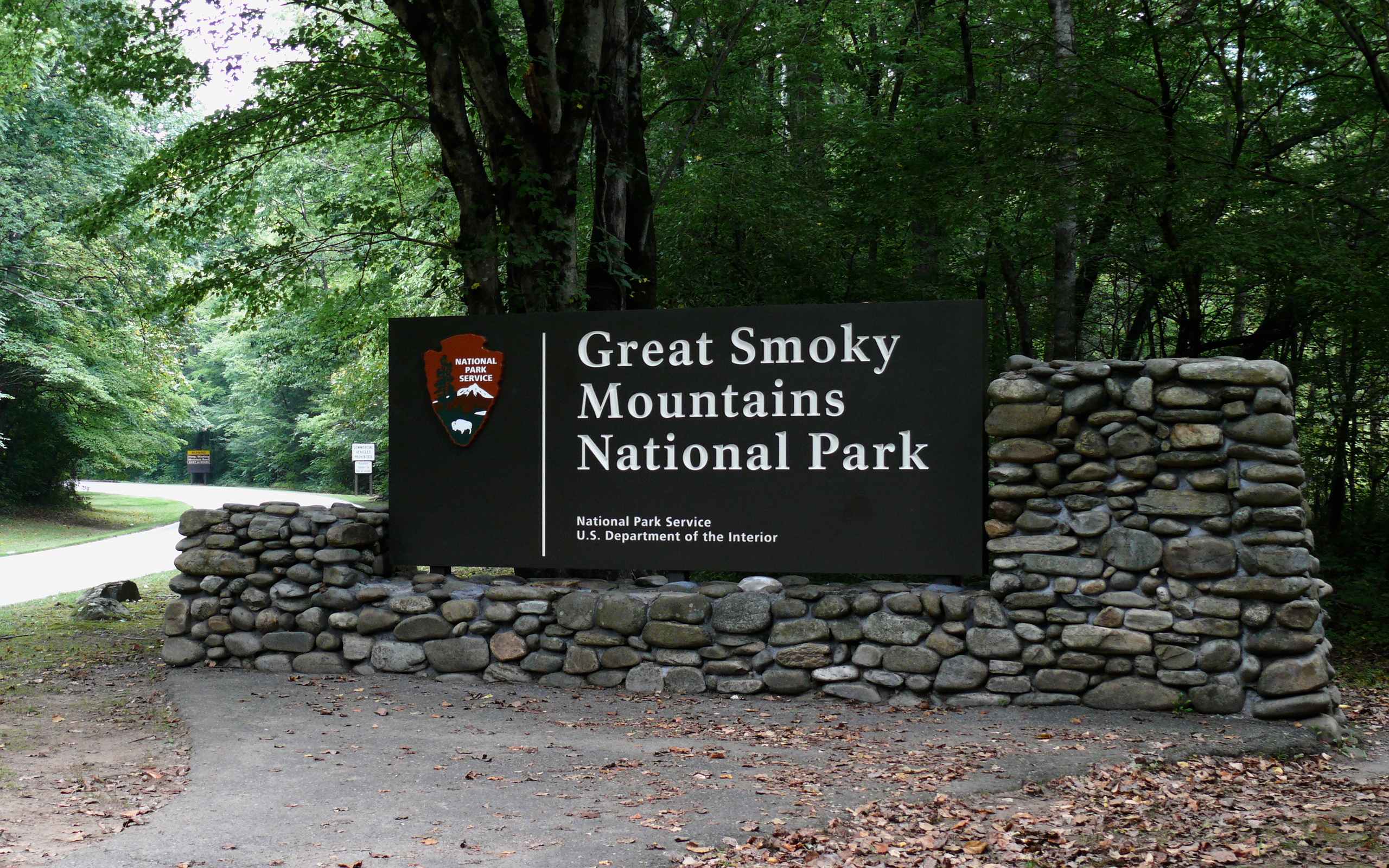 Great Smoky Mountains National Park entrance sign
