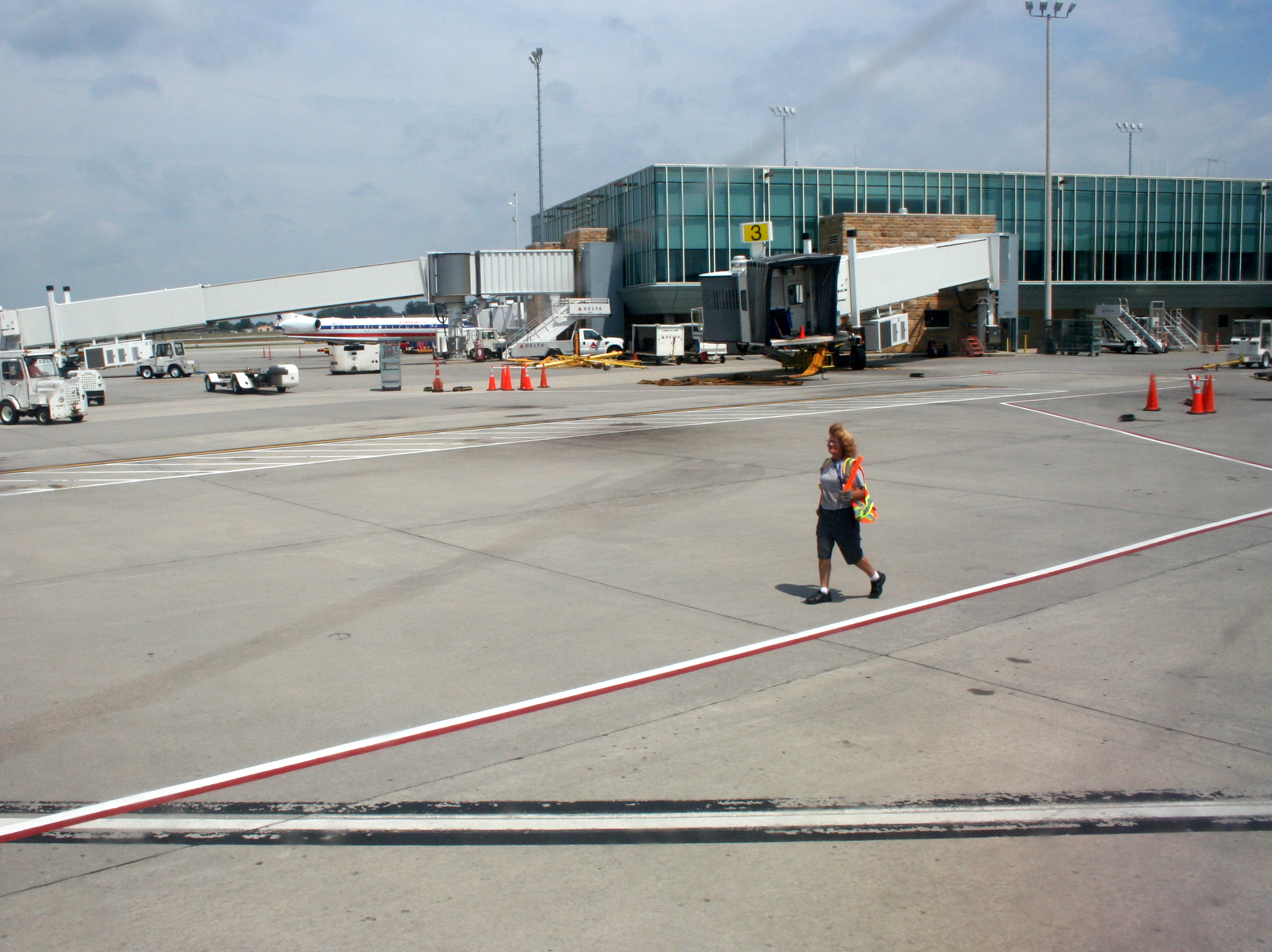 McGhee Tyson Airport terminal near Maryville and Alcoa